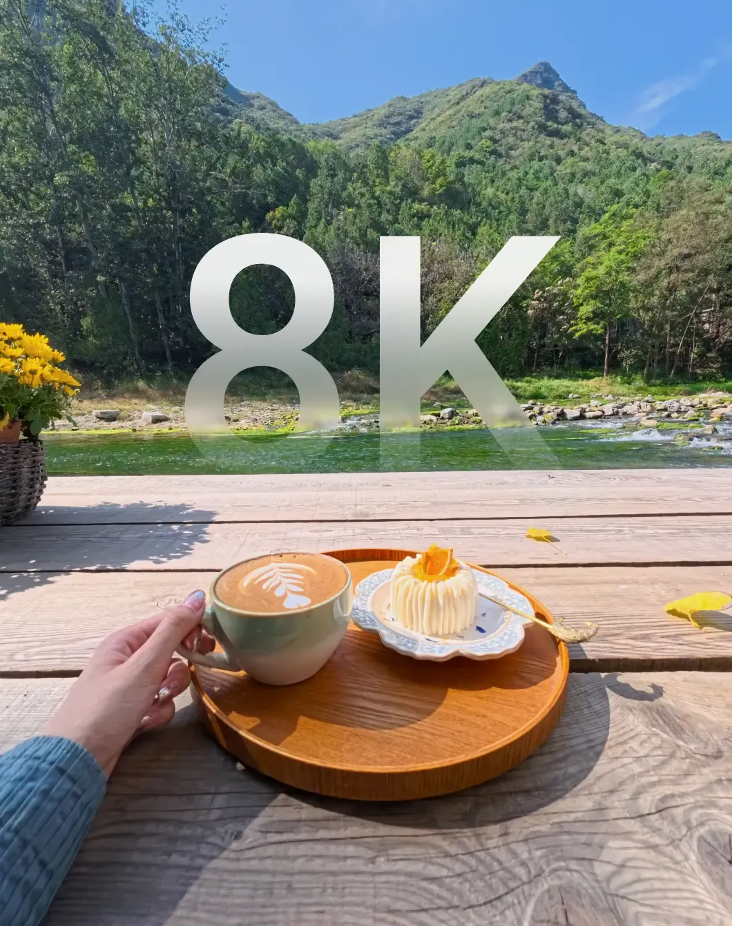 轻巧便携,无感 8K 第一视角拍摄